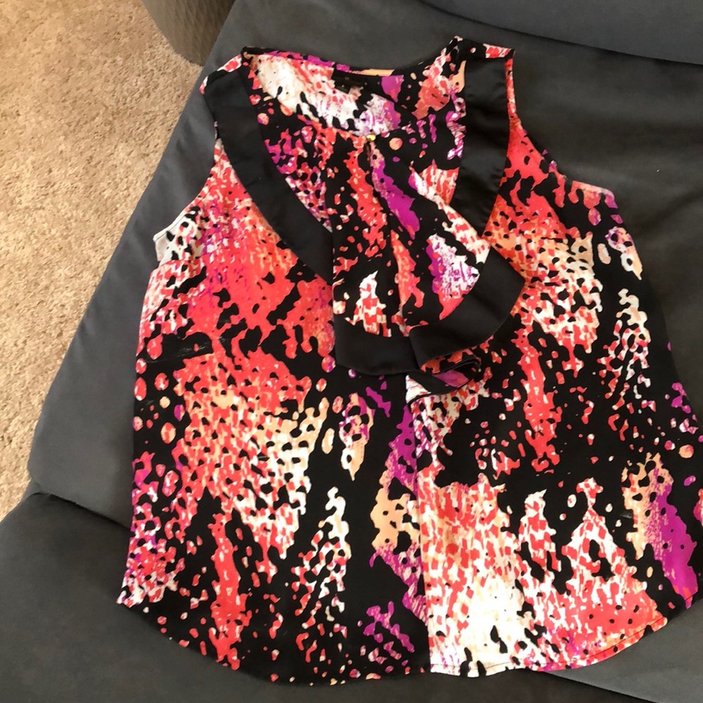 Scoop Neck Sleeveless Top - Multi colored